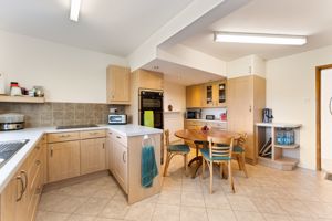 Breakfast Kitchen- click for photo gallery